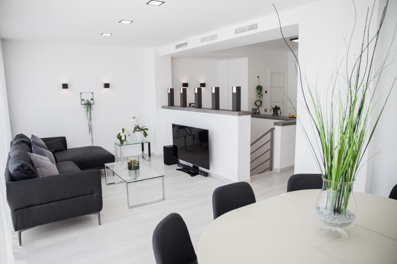 Spacious 200 Sq.M. Penthouse With Sea View Terraces Torremolinos Esterno foto